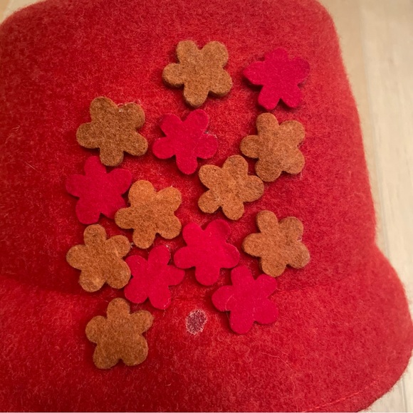 Ophelie Red Wool Felt Hat with Floral Accents - Picture 2 of 7